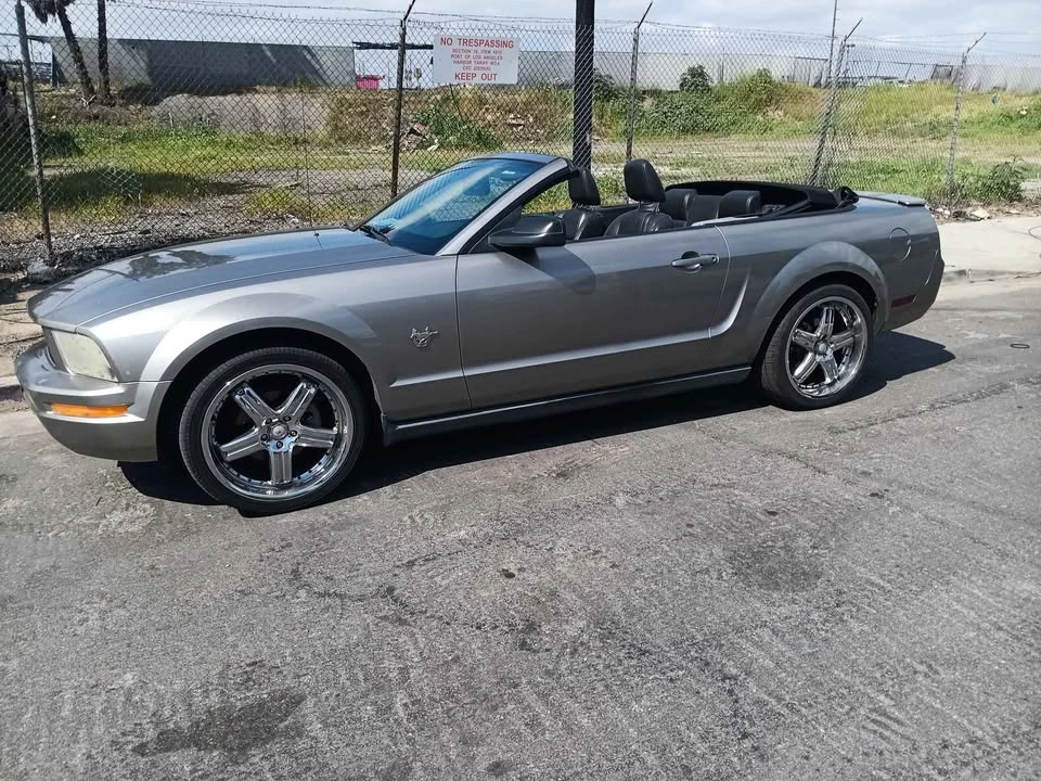 2009 Ford S197 Mustang - Image 5 of 8