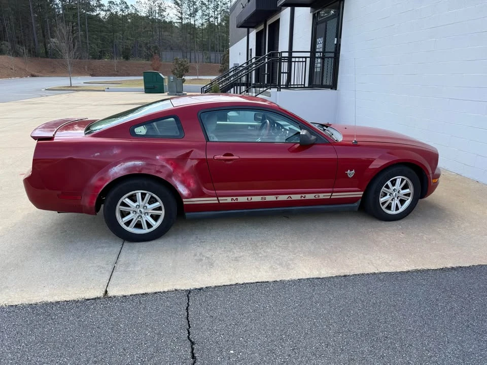 2009 Ford S197 Mustang - Image 2 of 9