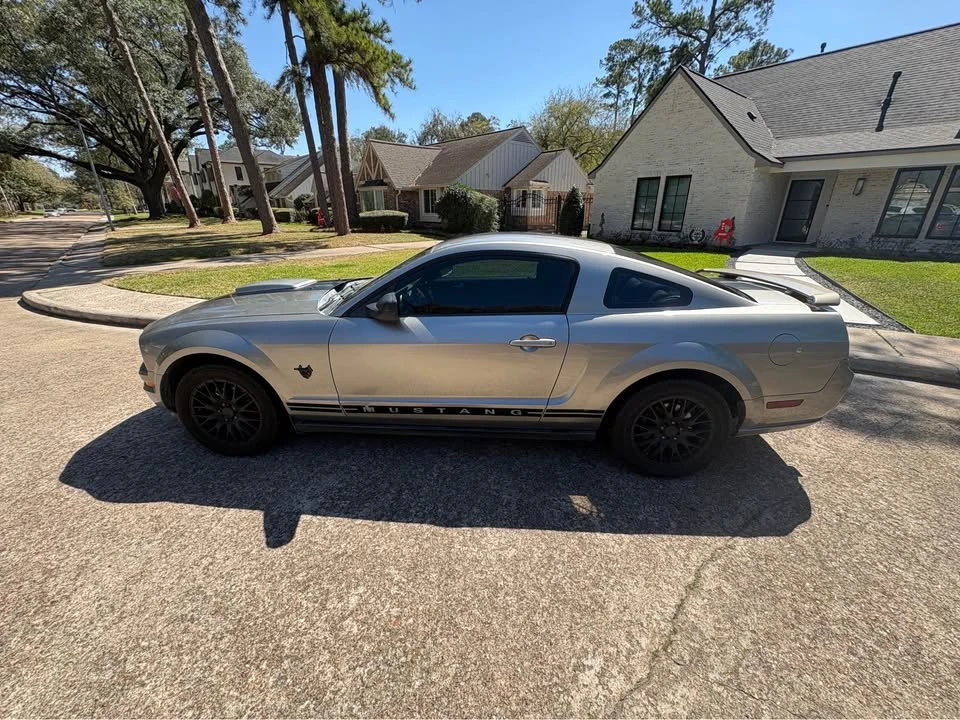 2009 Ford S197 Mustang - Image 3 of 10