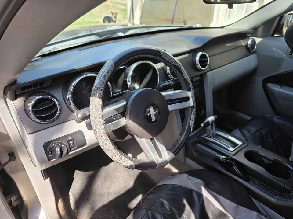 2009 Ford S197 Mustang - Image 12 of 14