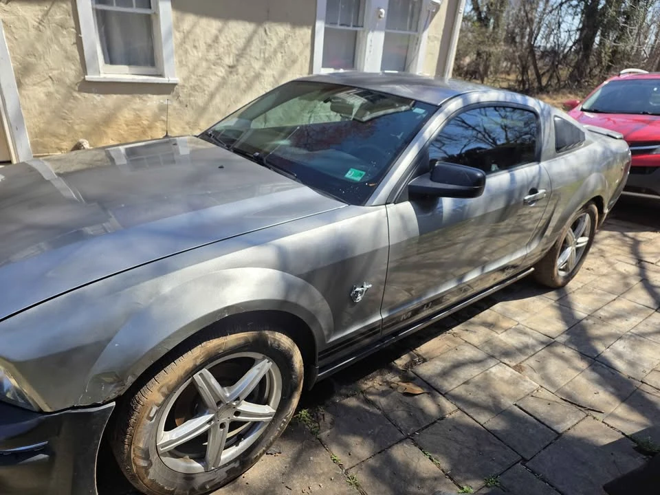 2009 Ford S197 Mustang - Image 2 of 14