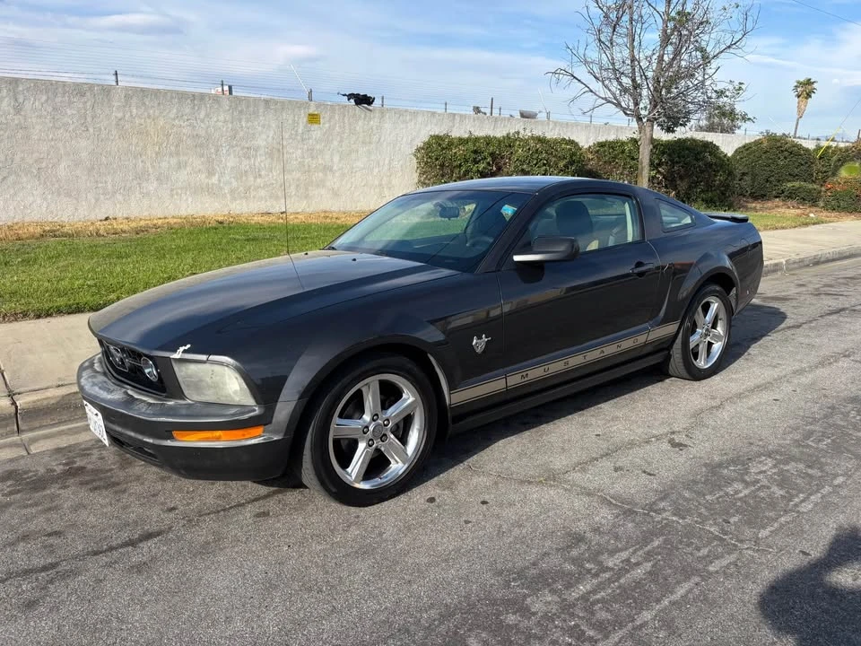 2009 Ford S197 Mustang - Image 2 of 10