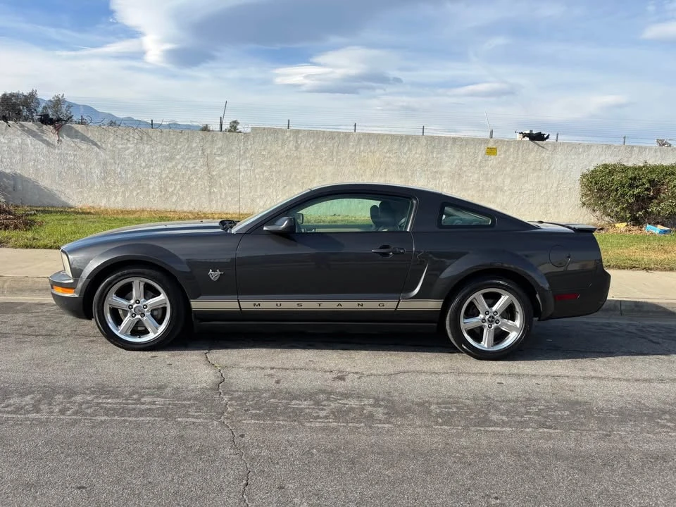 2009 Ford S197 Mustang - Image 2 of 10
