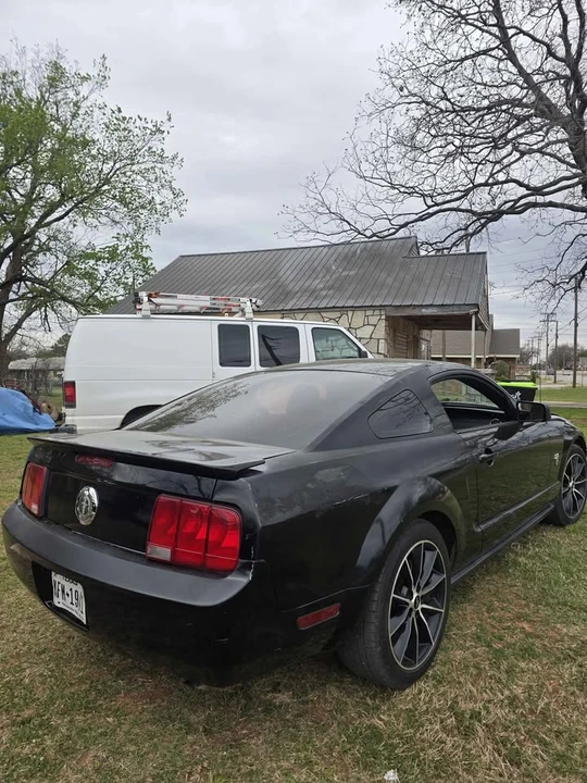 2009 Ford S197 Mustang - Image 2 of 5