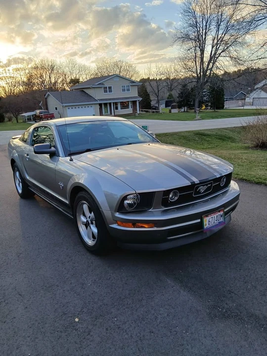 2009 Ford S197 Mustang - Image 2 of 16