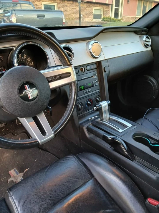 2009 Ford S197 Mustang - Image 10 of 16
