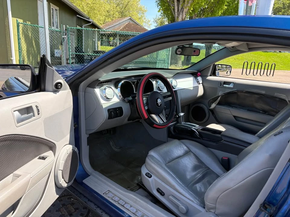 2009 Ford S197 Mustang - Image 13 of 17