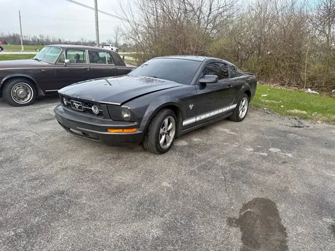 2009 Ford Mustang Deluxe