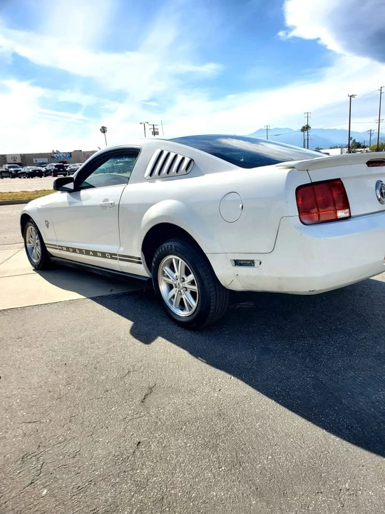 2009 Ford S197 Mustang - Image 4 of 12