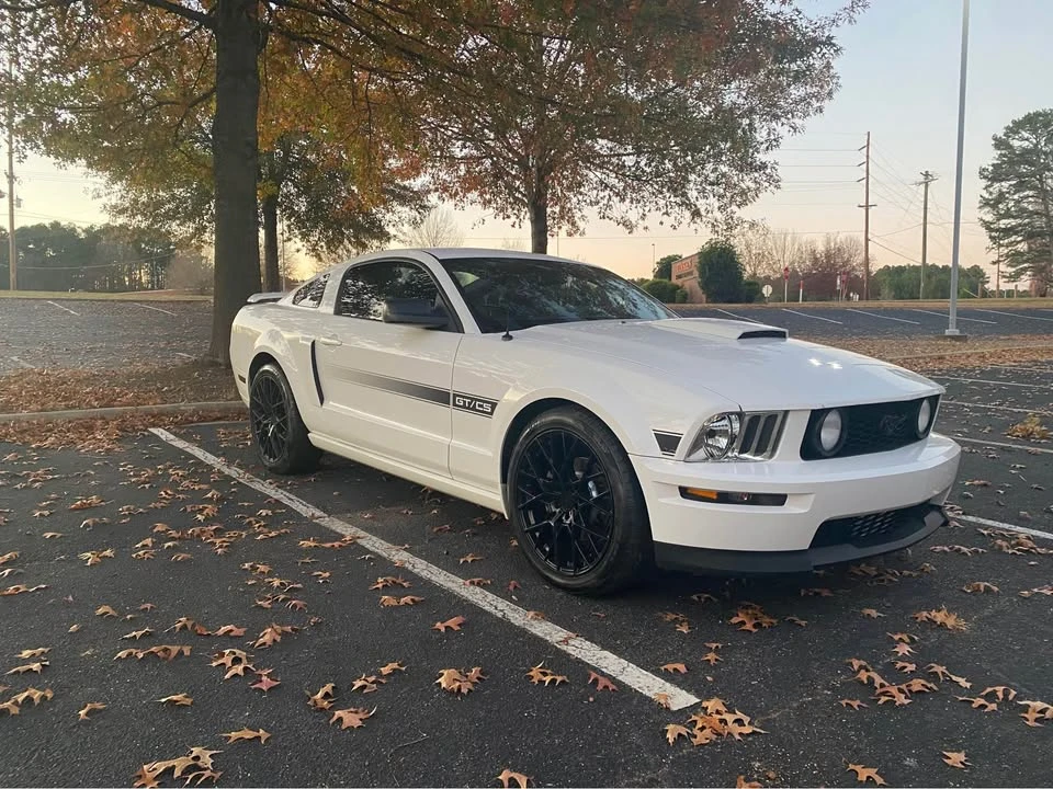2009 Ford S197 Mustang - Image 3 of 12