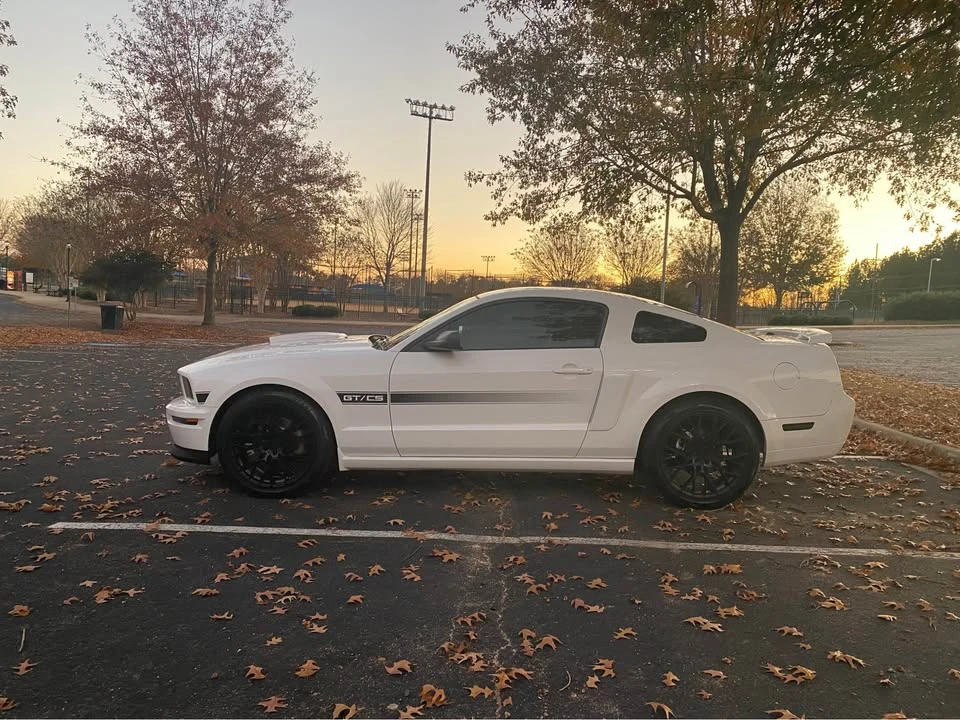 2009 Ford S197 Mustang - Image 4 of 12