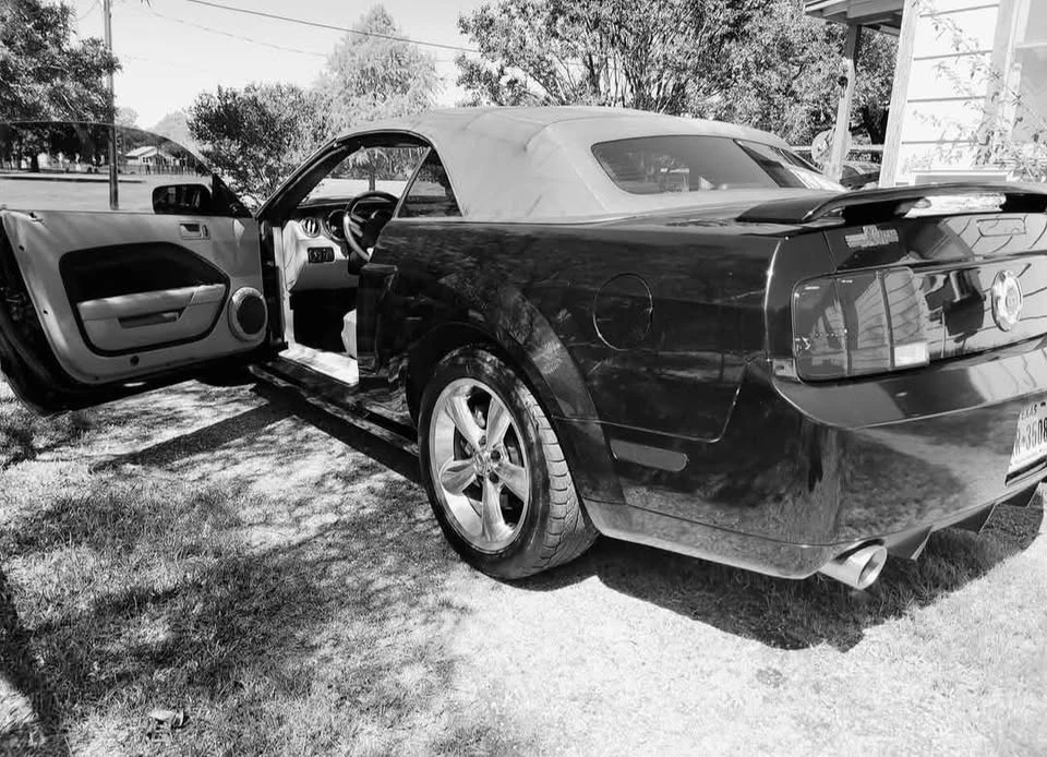 2009 Ford S197 Mustang - Image 7 of 10