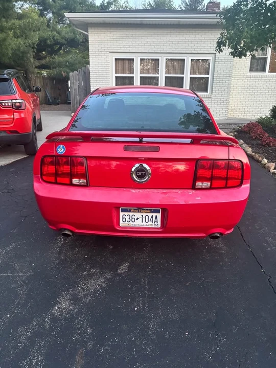 2009 Ford S197 Mustang - Image 3 of 7