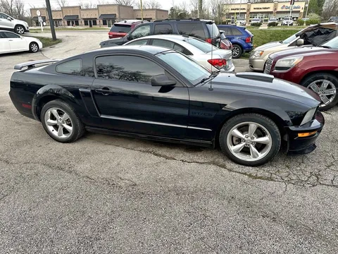 2009 Ford Mustang GT Deluxe Coupe