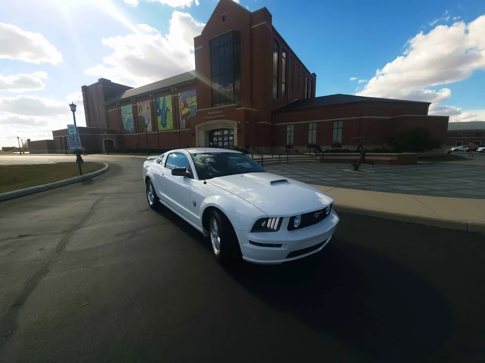 2009 Ford S197 Mustang - Image 7 of 18