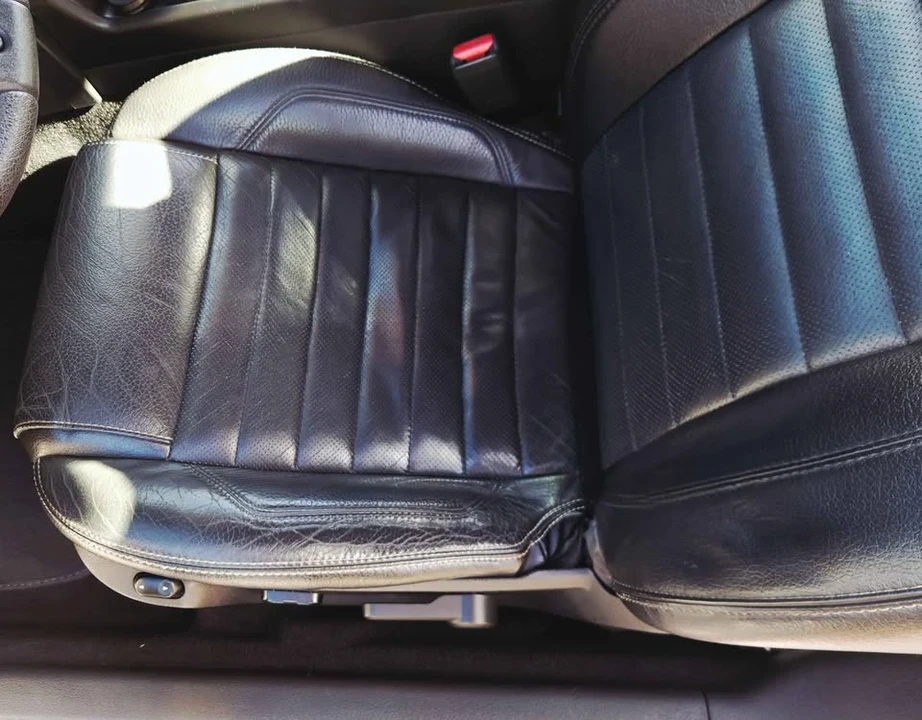 2009 Ford S197 Mustang - Image 13 of 18