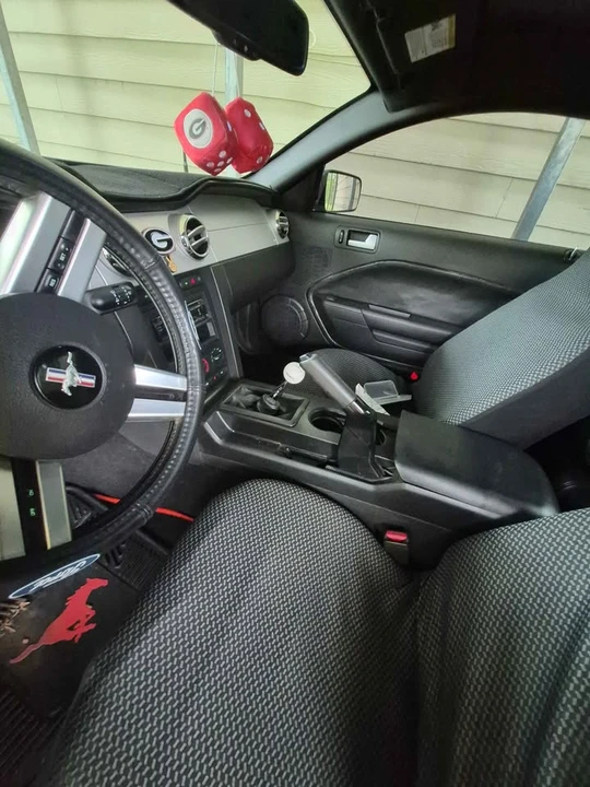2009 Ford S197 Mustang - Image 5 of 6