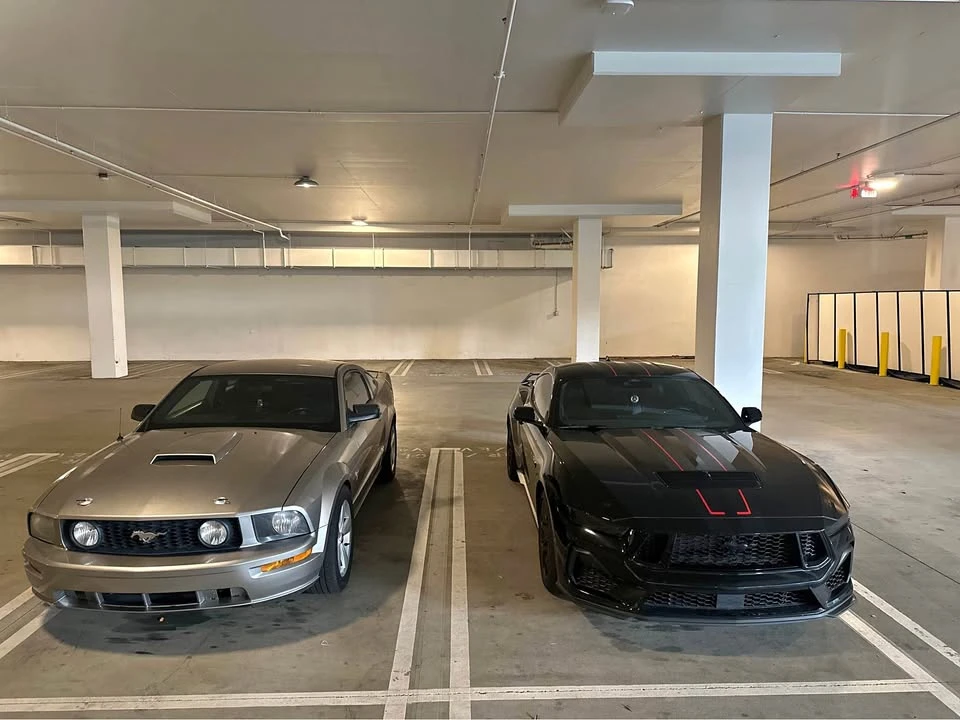 2009 Ford S197 Mustang - Image 2 of 5