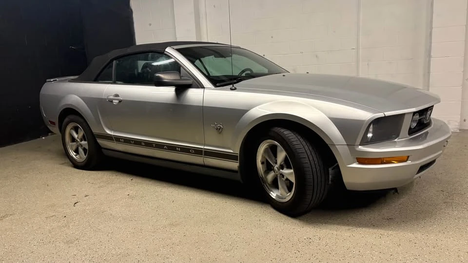 2009 Ford S197 Mustang - Image 14 of 16