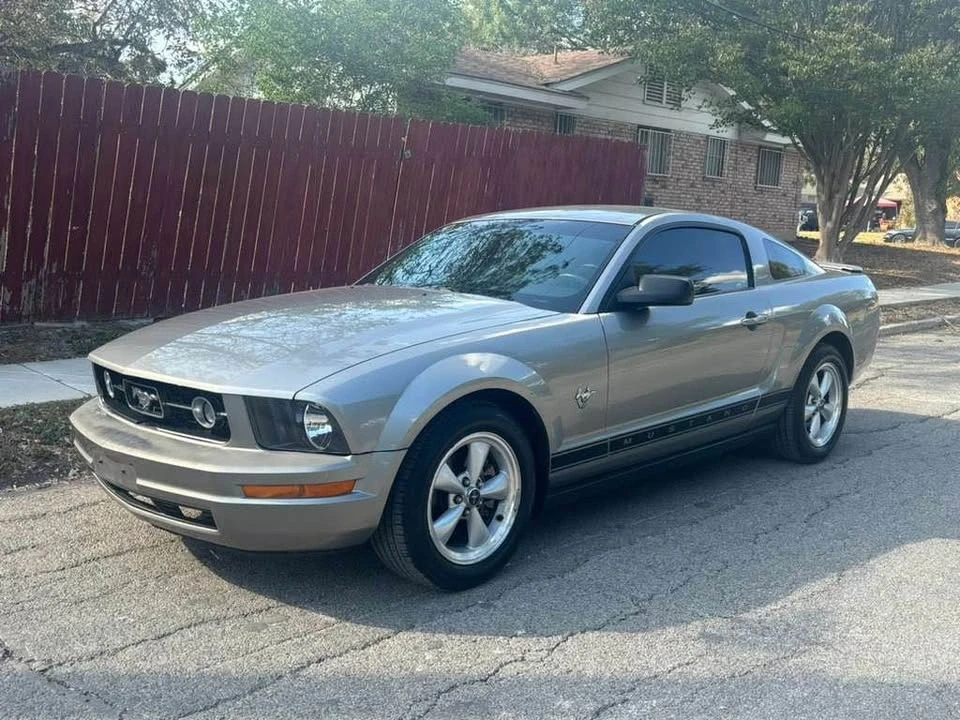 2009 Ford S197 Mustang - Image 8 of 13