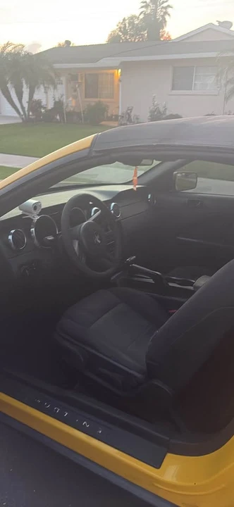 2009 Ford S197 Mustang - Image 3 of 4