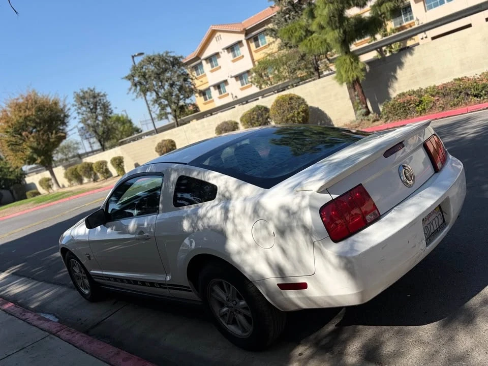 2009 Ford S197 Mustang - Image 4 of 6