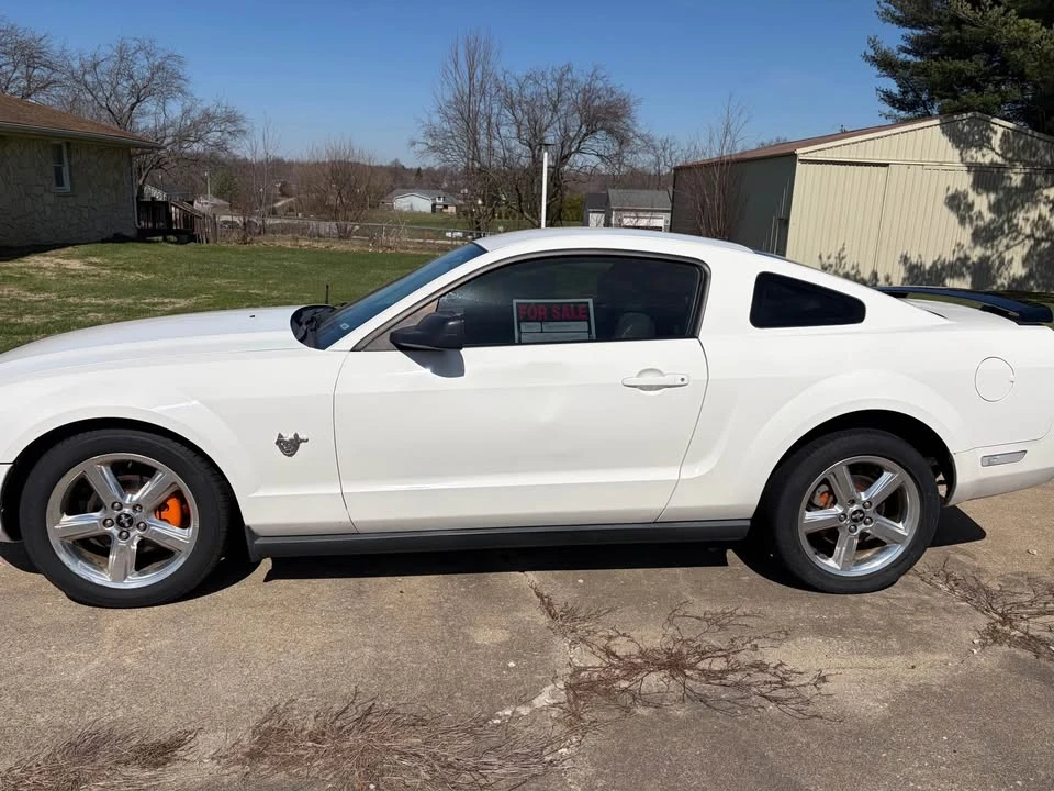 2009 Ford S197 Mustang - Image 6 of 7