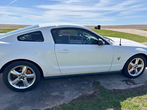 2009 Ford Mustang V6 Coupe