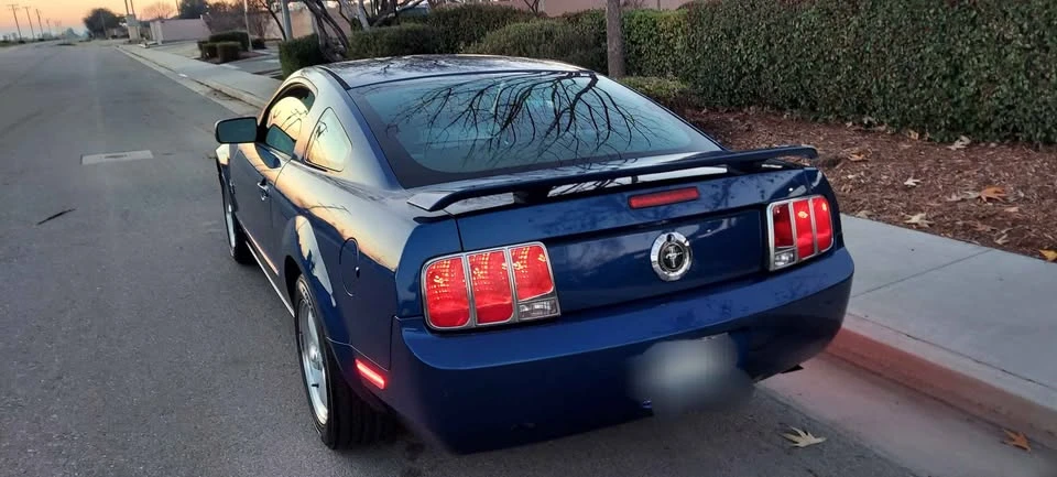 2009 Ford S197 Mustang - Image 6 of 9