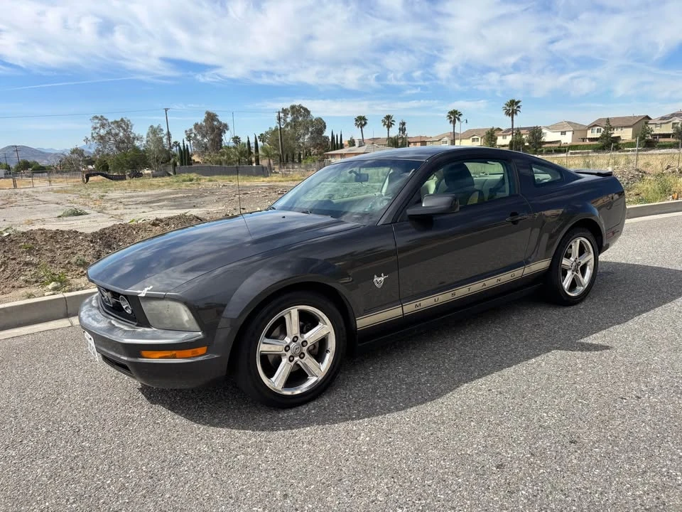 2009 Ford S197 Mustang - Image 2 of 9