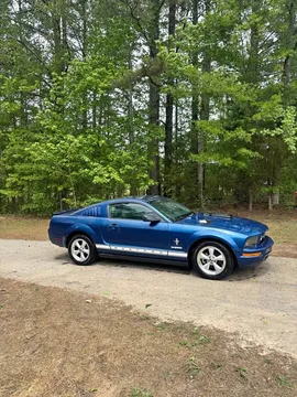 2009 Ford Mustang V6 Premium Coupe
