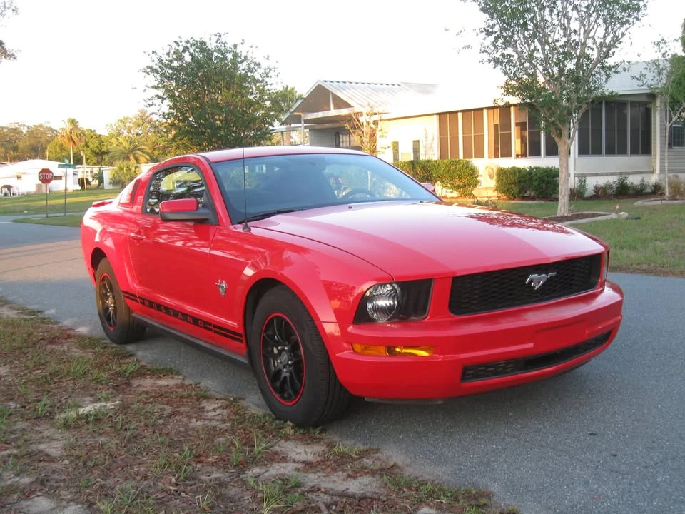 2009 Ford S197 Mustang - Image 9 of 19