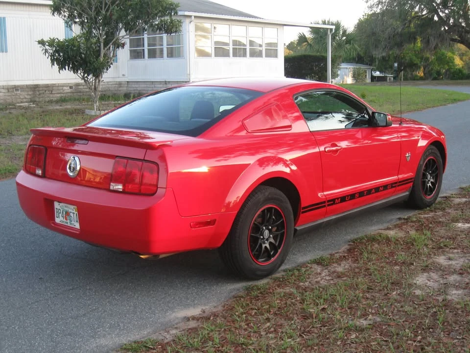 2009 Ford S197 Mustang - Image 7 of 19
