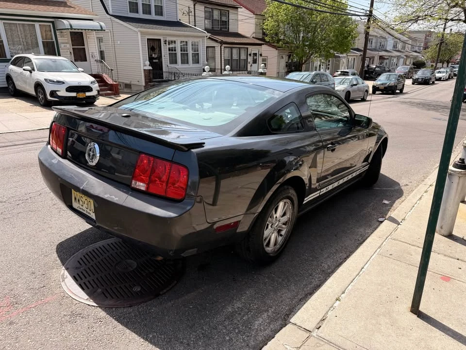 2009 Ford S197 Mustang - Image 8 of 17