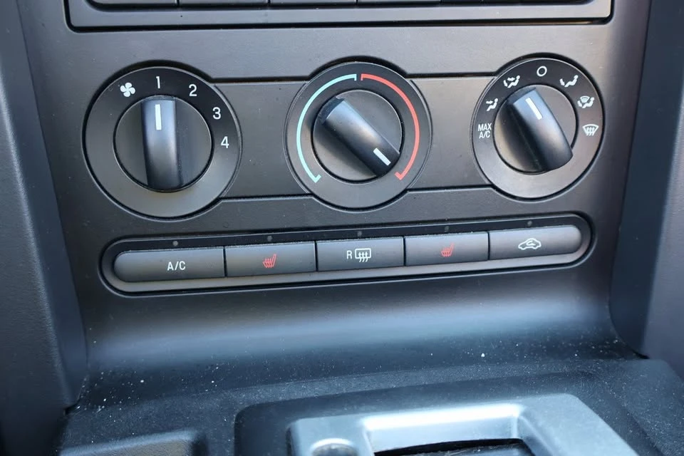 2009 Ford S197 Mustang - Image 12 of 15