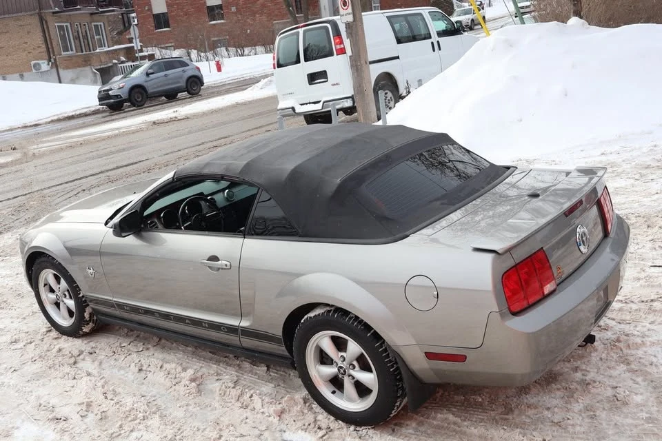 2009 Ford S197 Mustang - Image 7 of 15