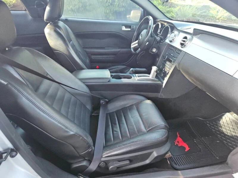 2009 Ford S197 Mustang - Image 7 of 10