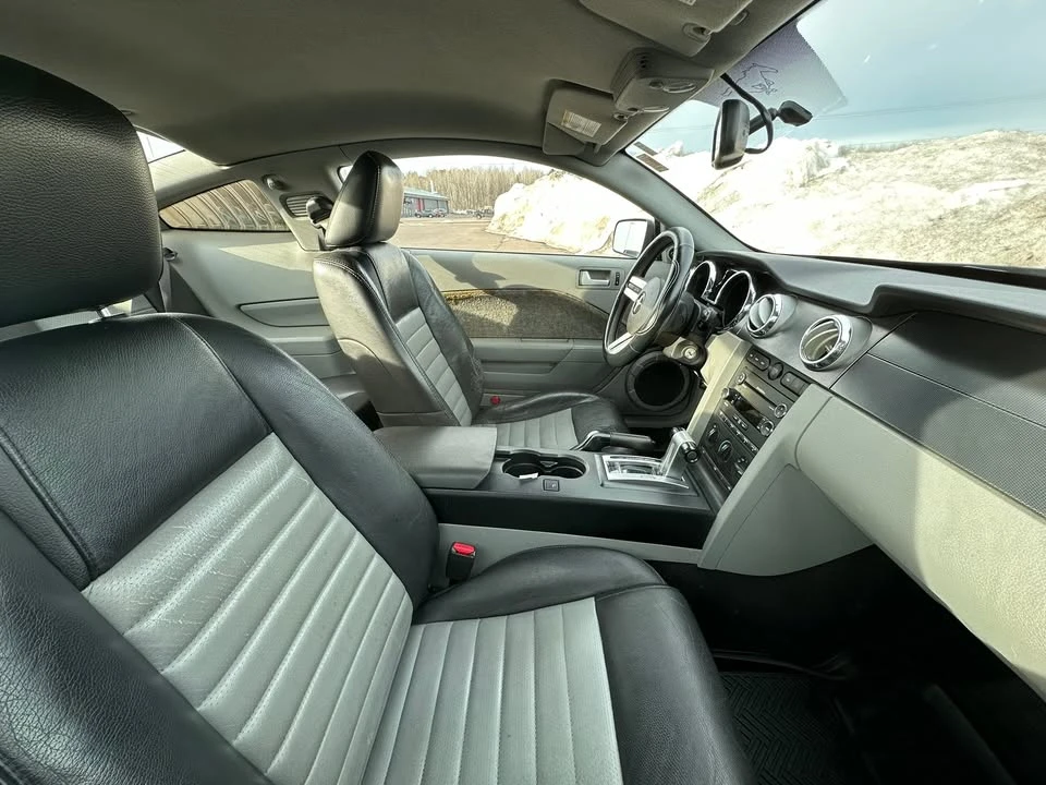 2009 Ford S197 Mustang - Image 6 of 9