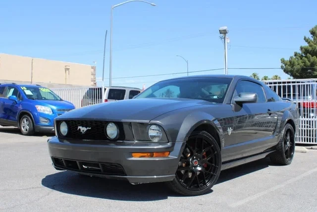2009 Ford S197 Mustang - Image 2 of 15