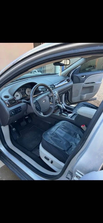 2009 Ford Taurus 5th Gen - Image 2 of 3