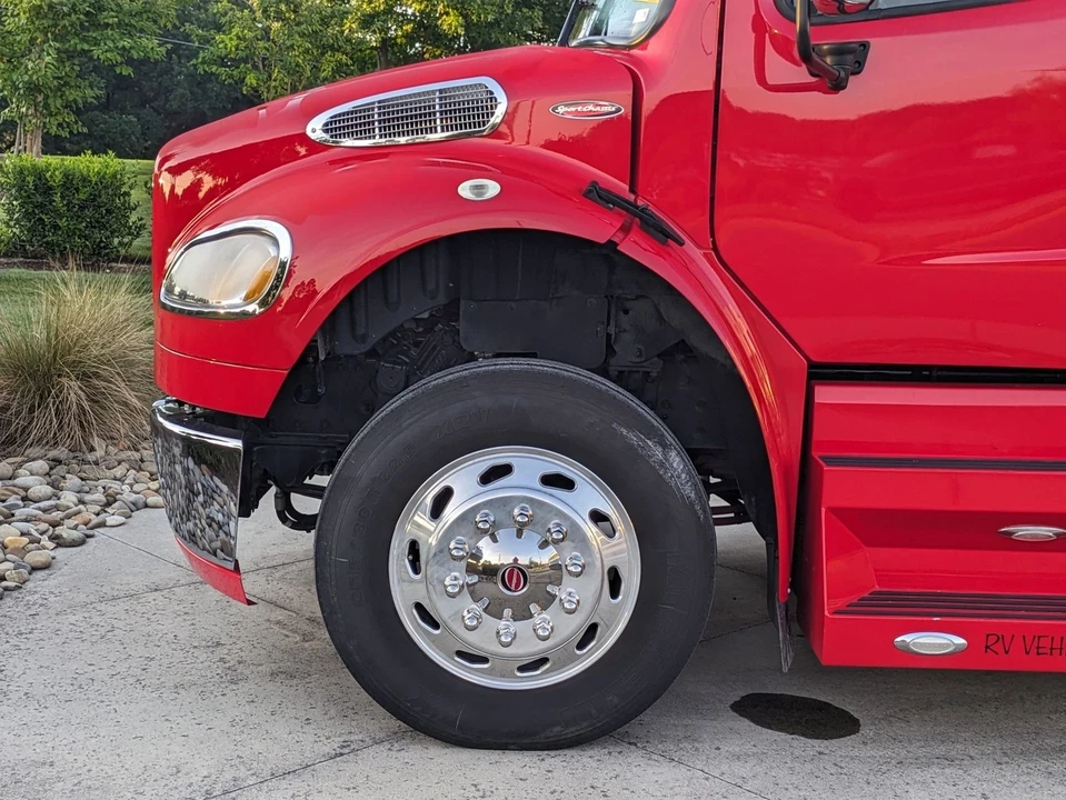 2009 Freightliner - Image 11 of 21