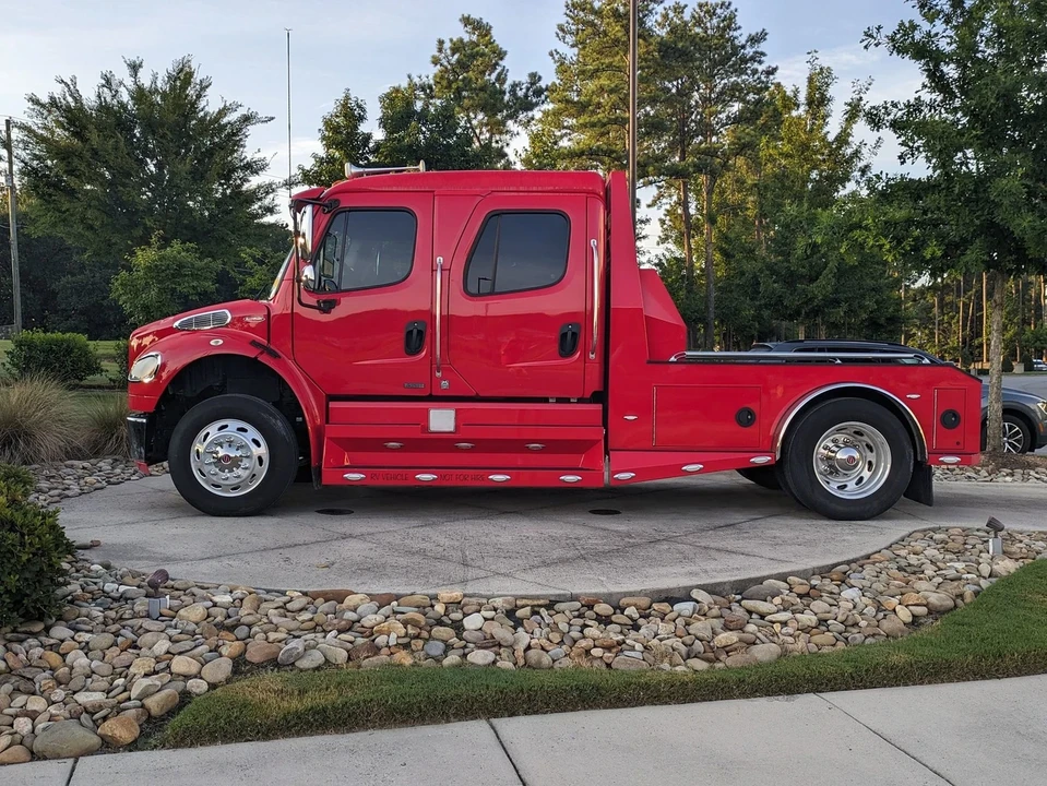 2009 Freightliner - Image 7 of 12