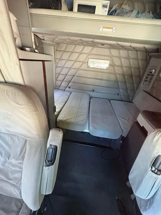 2009 Freightliner - Image 13 of 18