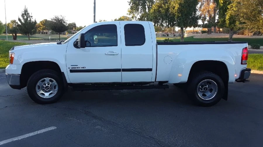 2009 GMC Sierra Heavy Duty 3rd Gen - Image 2 of 31
