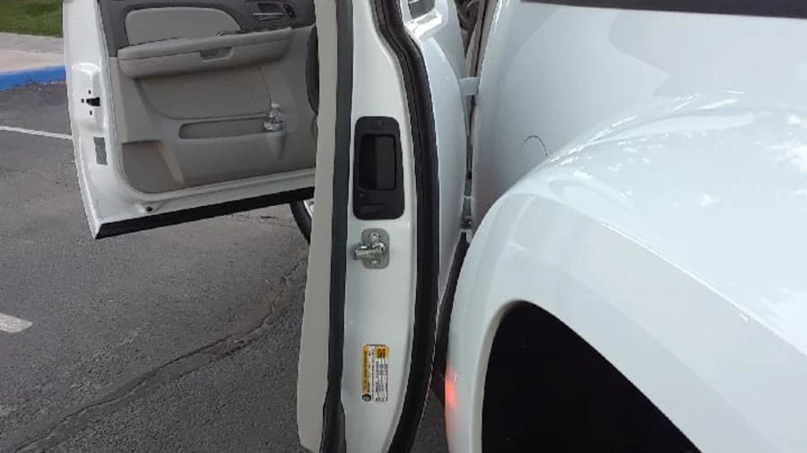 2009 GMC Sierra Heavy Duty 3rd Gen - Image 14 of 31