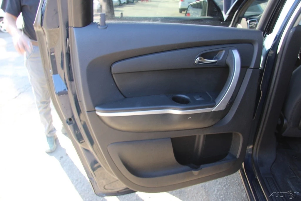 2009 GMC Acadia - Image 19 of 21