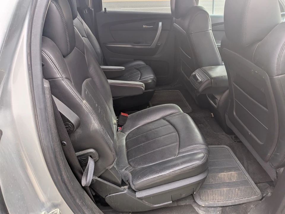 2009 GMC Acadia - Image 3 of 8