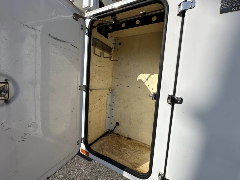 2009 GMC TopKick - Image 12 of 12