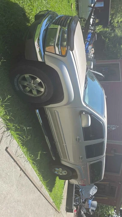 2009 GMC Canyon 1st Gen - Image 3 of 13