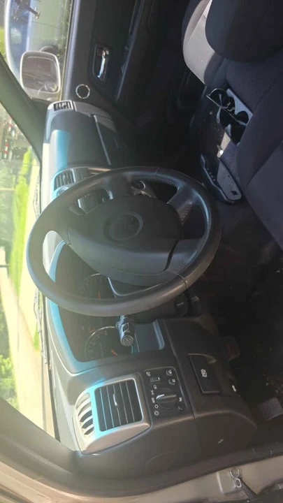 2009 GMC Canyon 1st Gen - Image 12 of 13